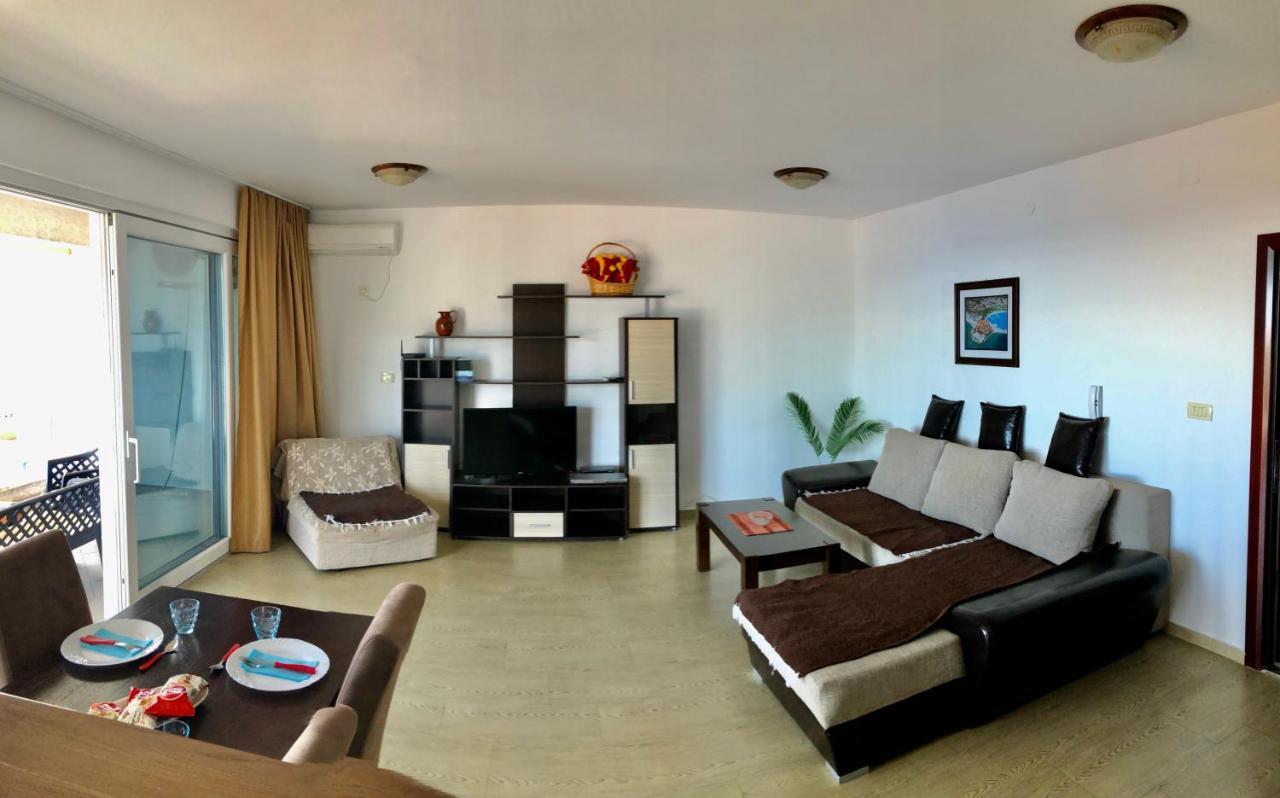 Apartments Violeta บุดวา ภายนอก รูปภาพ