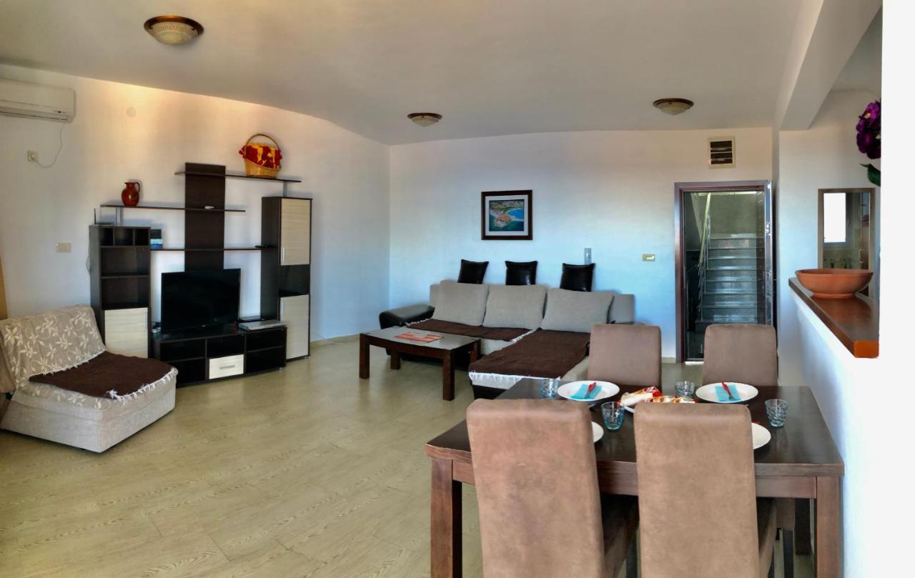 Apartments Violeta บุดวา ภายนอก รูปภาพ