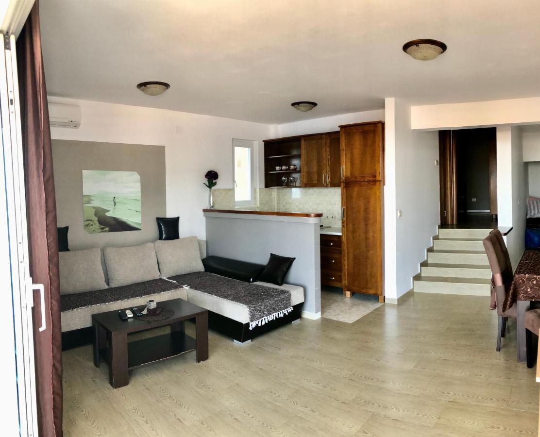 Apartments Violeta บุดวา ภายนอก รูปภาพ